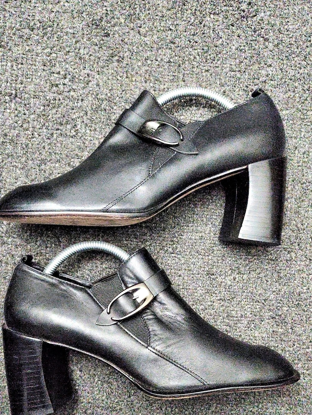 Black Buckle Pumps US 9 M